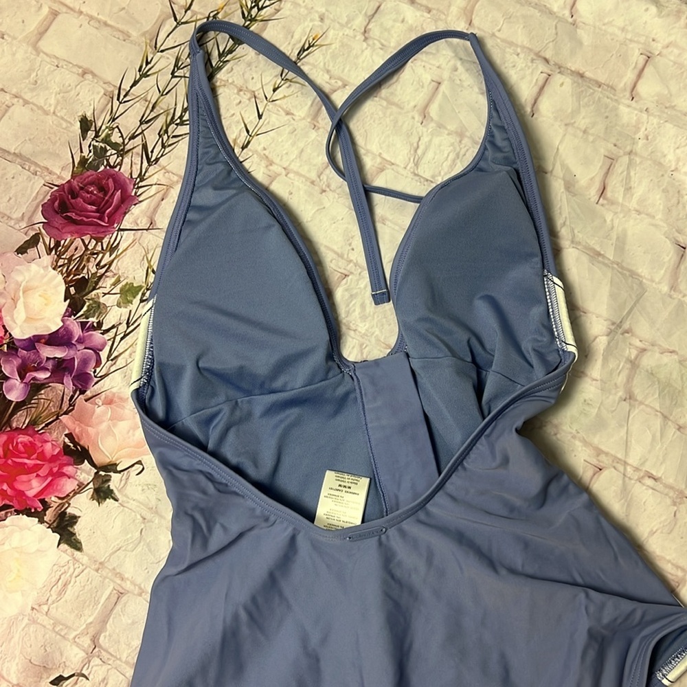 Calvin Klein periwinkle one piece swimsuit with side stripes NWOT size M - Picture 4 of 6